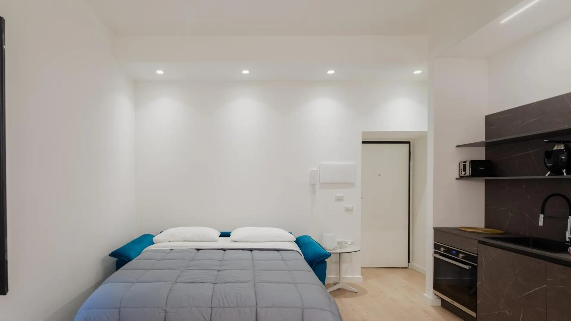 Giulio Cesare Flat Apartment Rome