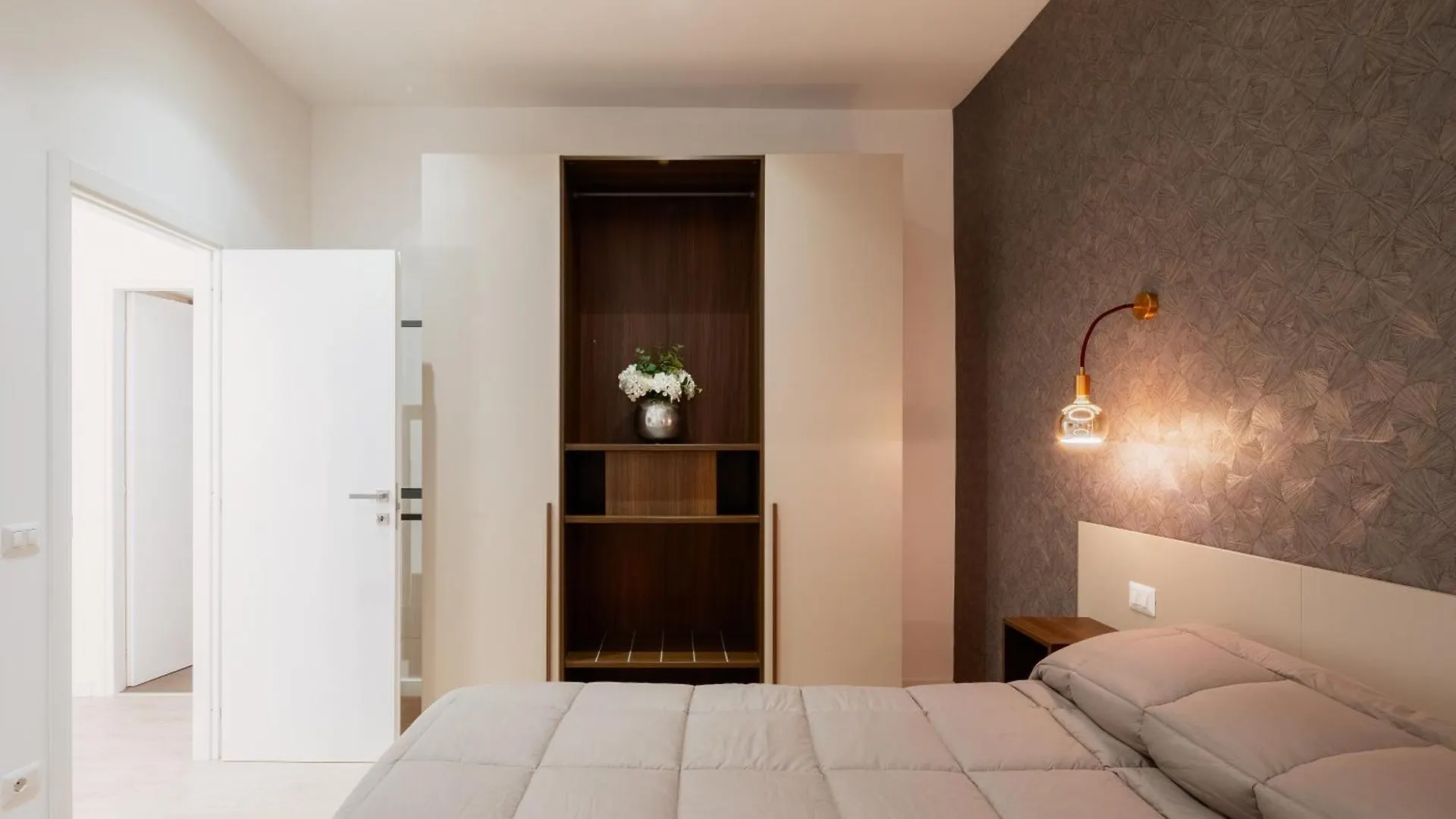 Giulio Cesare Flat Apartment Rome
